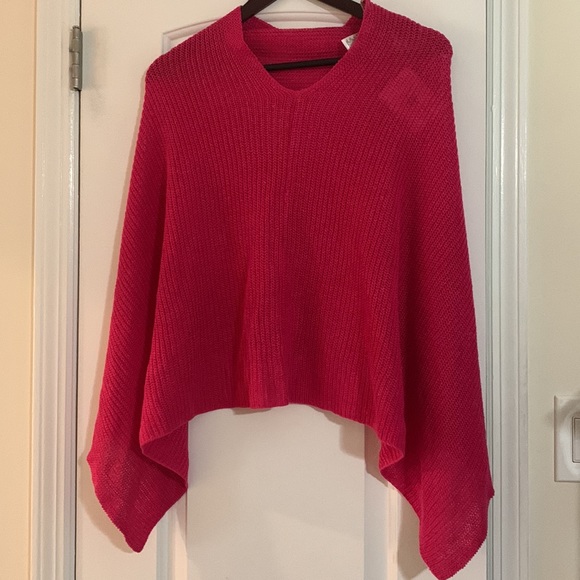 Poncho - Picture 3 of 4